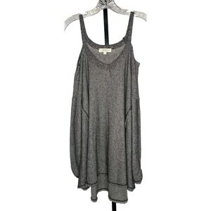 Umgee Women's Size XL gray raw edge Cold Shoulder‎ Top Boho Travel Cruise Wear